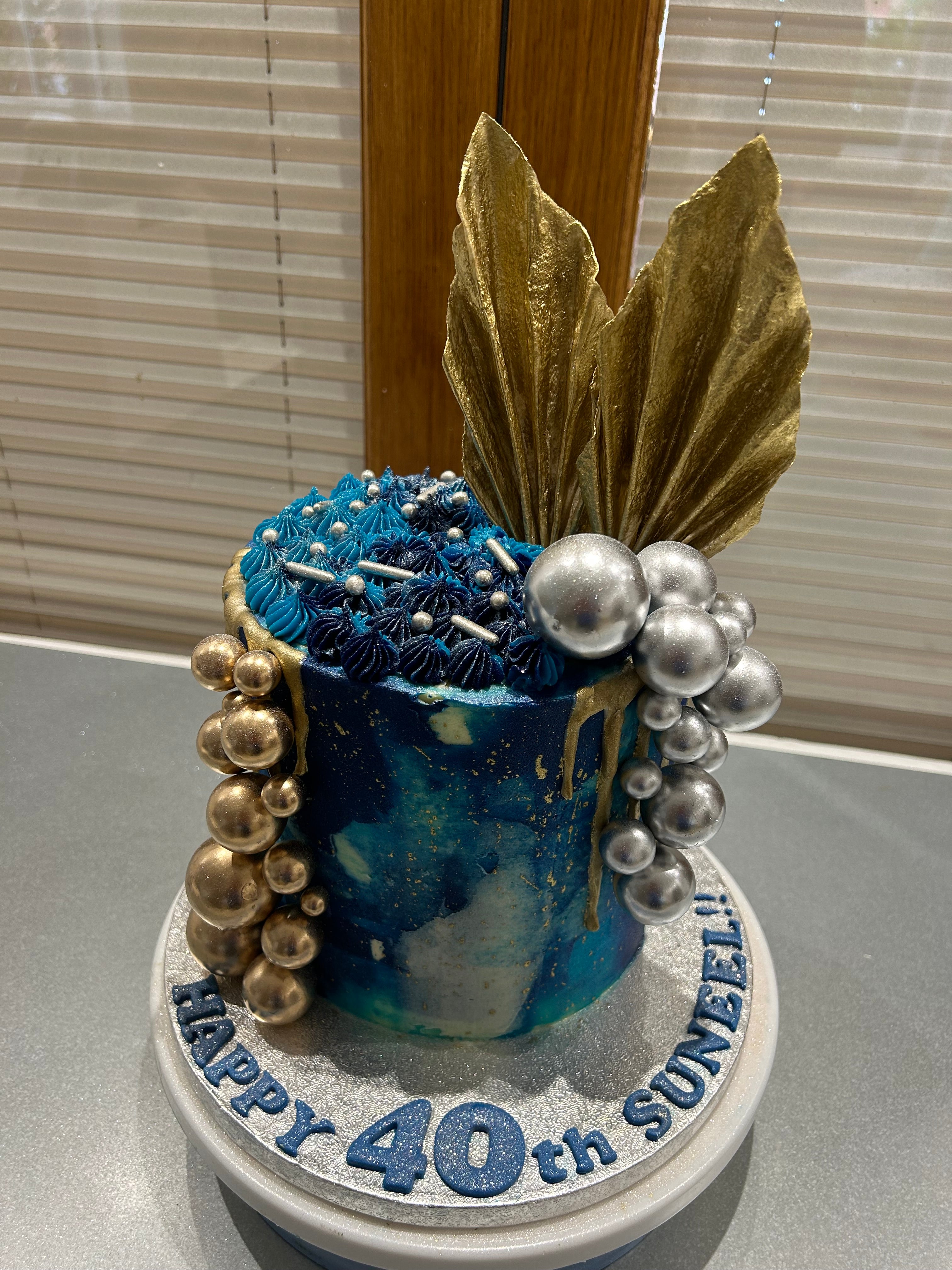 GOLD SAIL AZURE DRIP CAKE