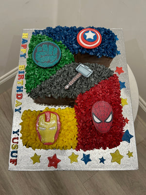 AVENGERS AGE CAKE