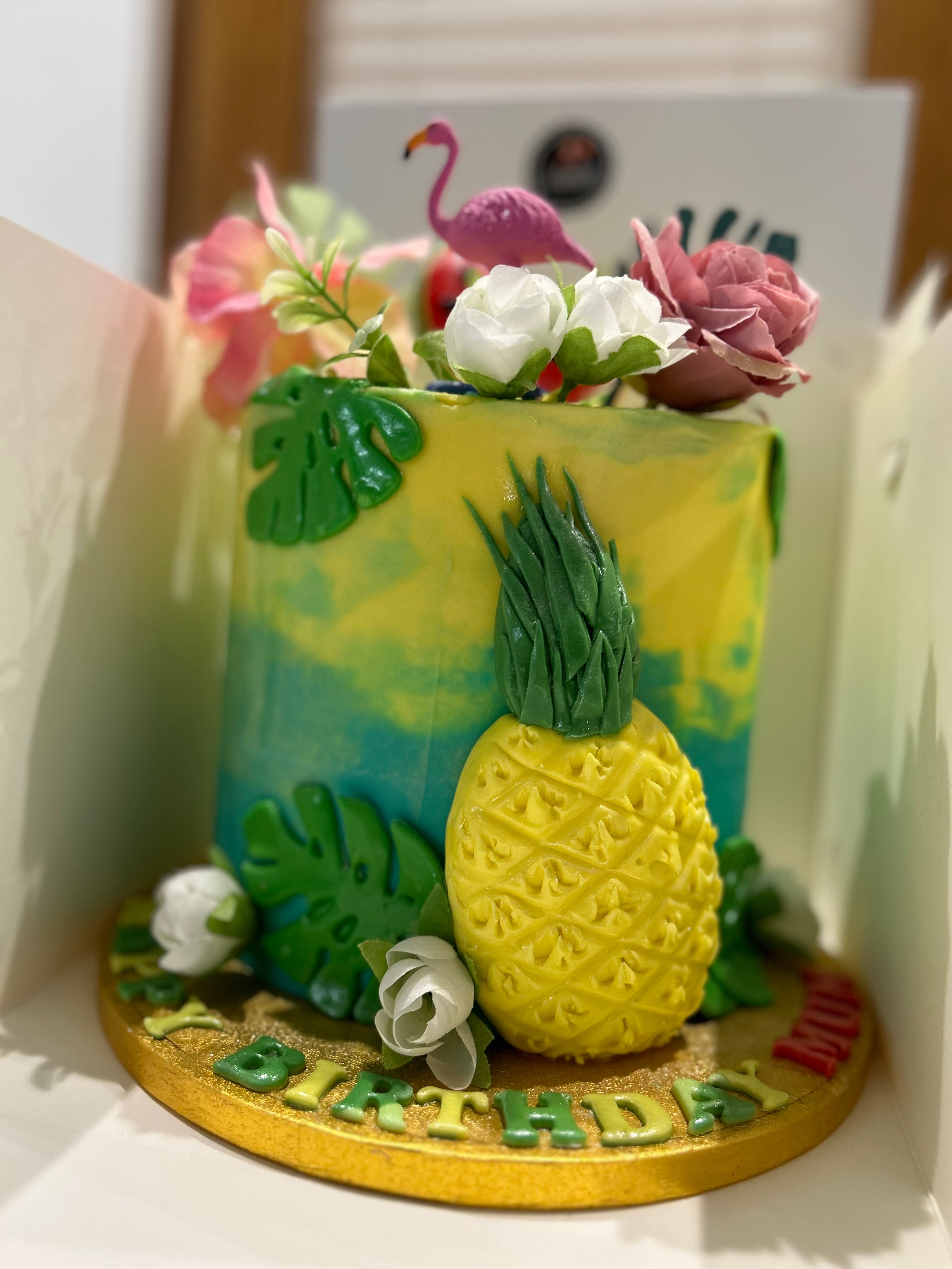 PINEAPPLE JUNGLE OCCASION CAKE