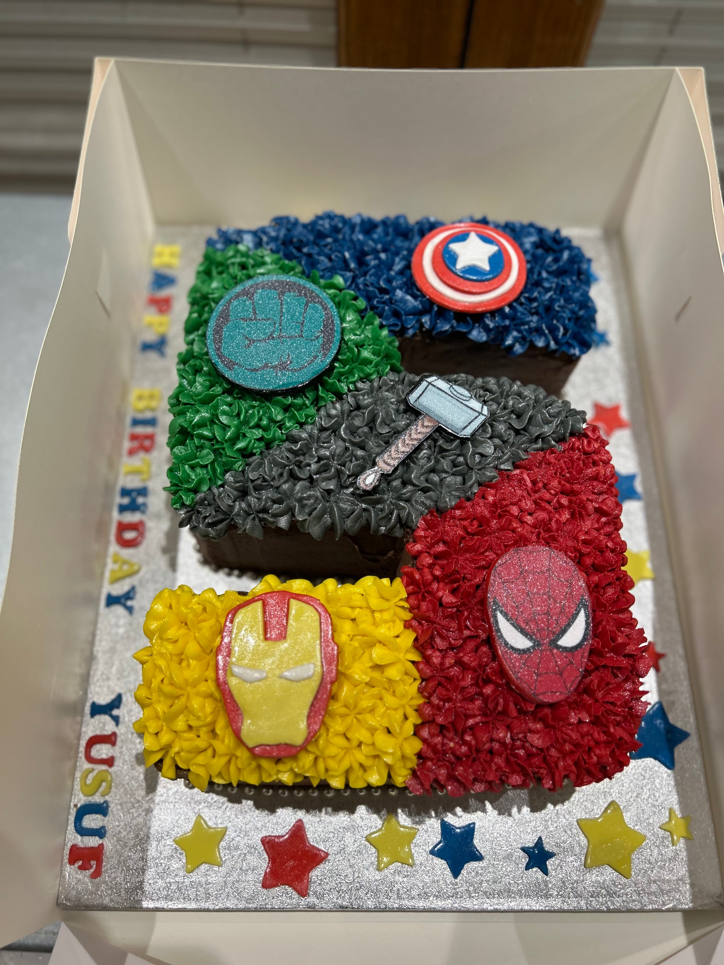 AVENGERS AGE CAKE