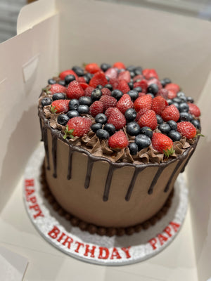 FRUIT TOP CHOCCO DRIP CAKE