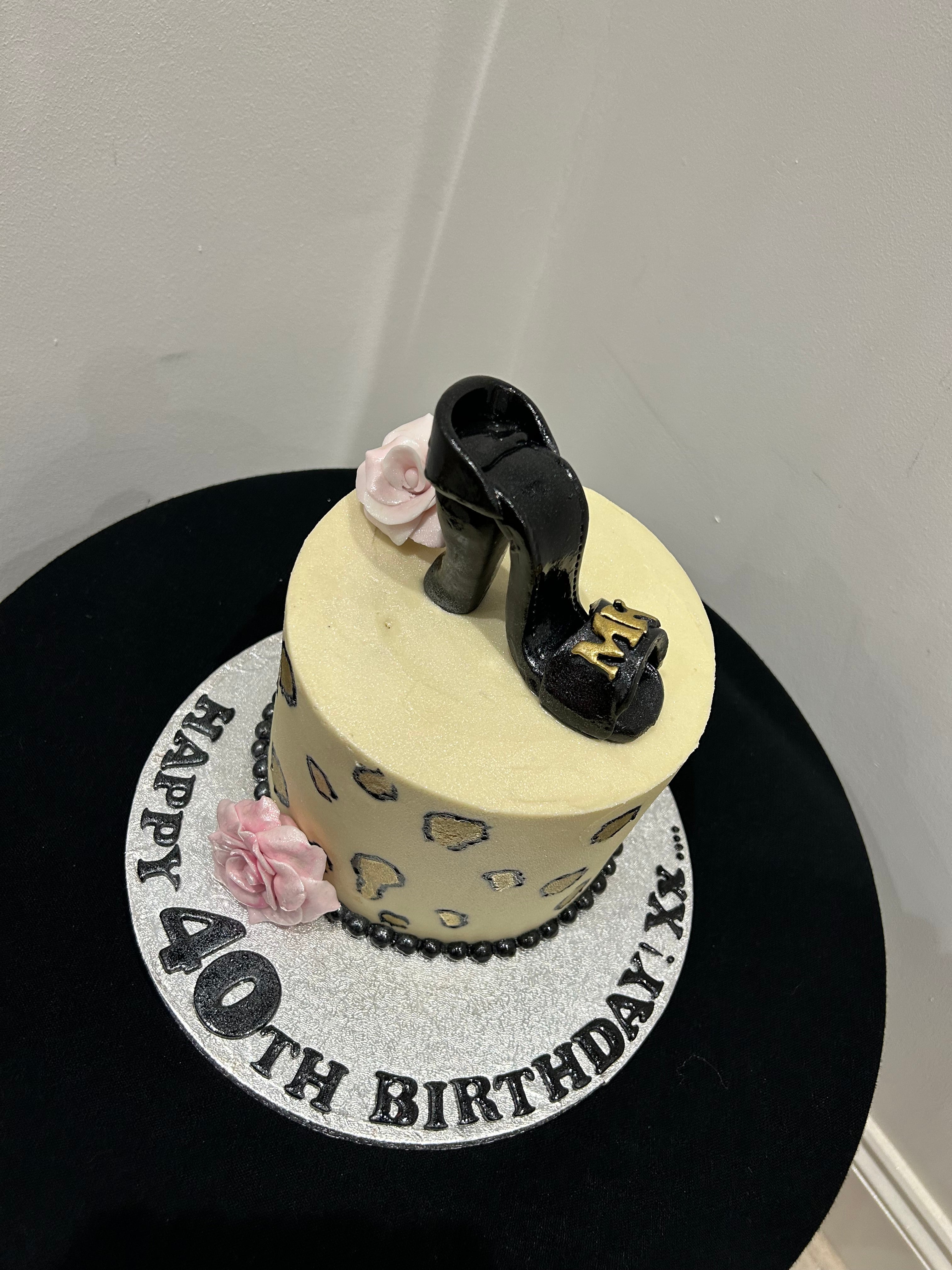 SHOE ELEGANCE CAKE