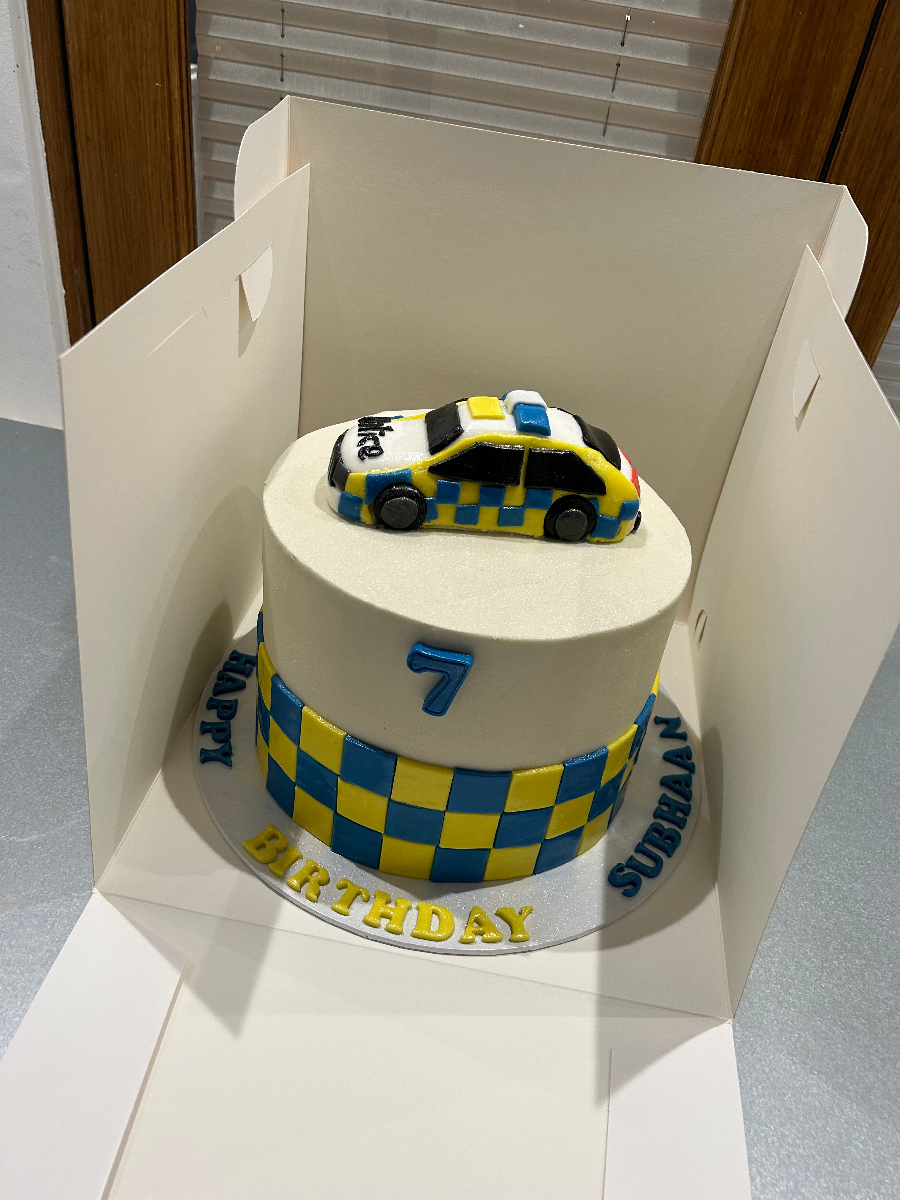 POLICE CAR THEME CAKE