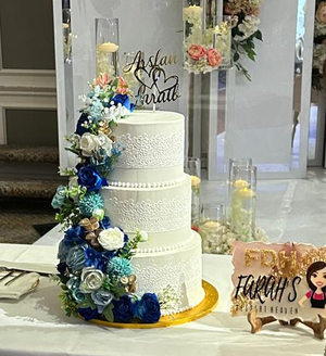 AZURE FLORAL ELEGANCE WEDDING CAKE