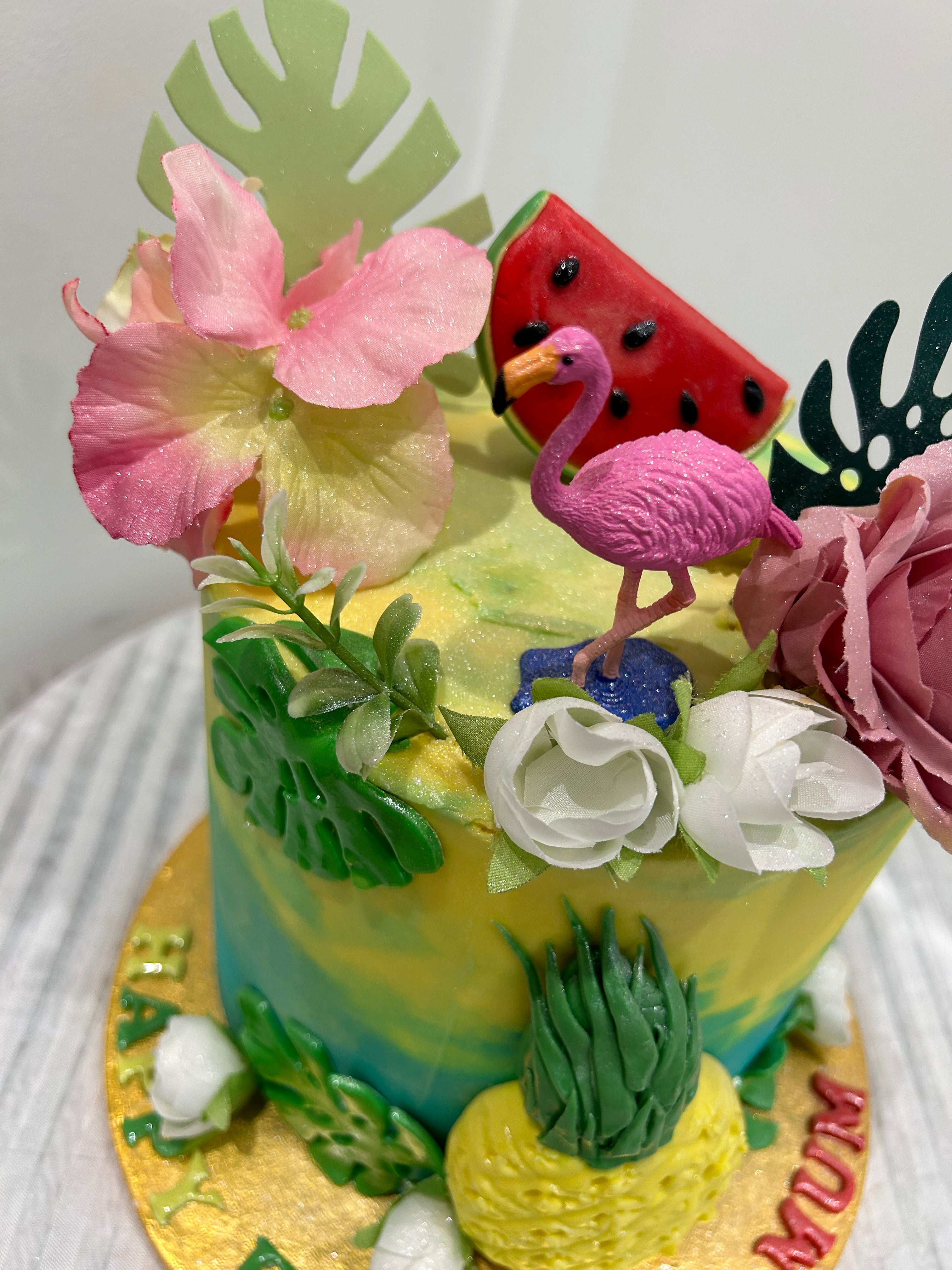 PINEAPPLE JUNGLE OCCASION CAKE