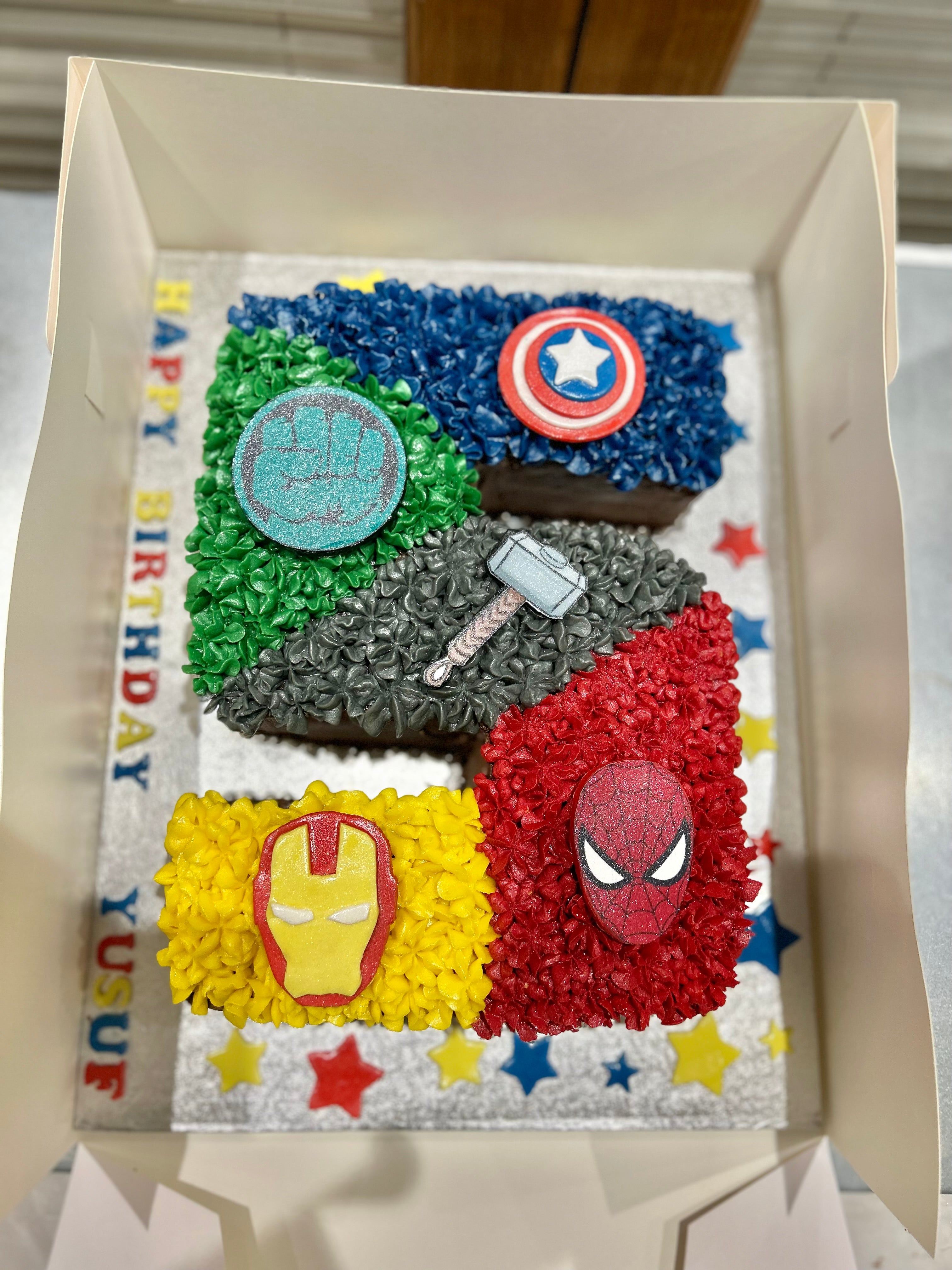 AVENGERS AGE CAKE