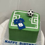 FOOTBALL PITCH WITH CUSTOM TOP CAKE