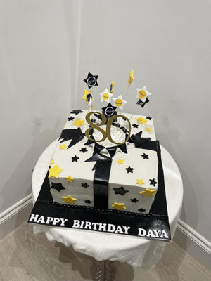 GIFT WRAP STAR CAKE