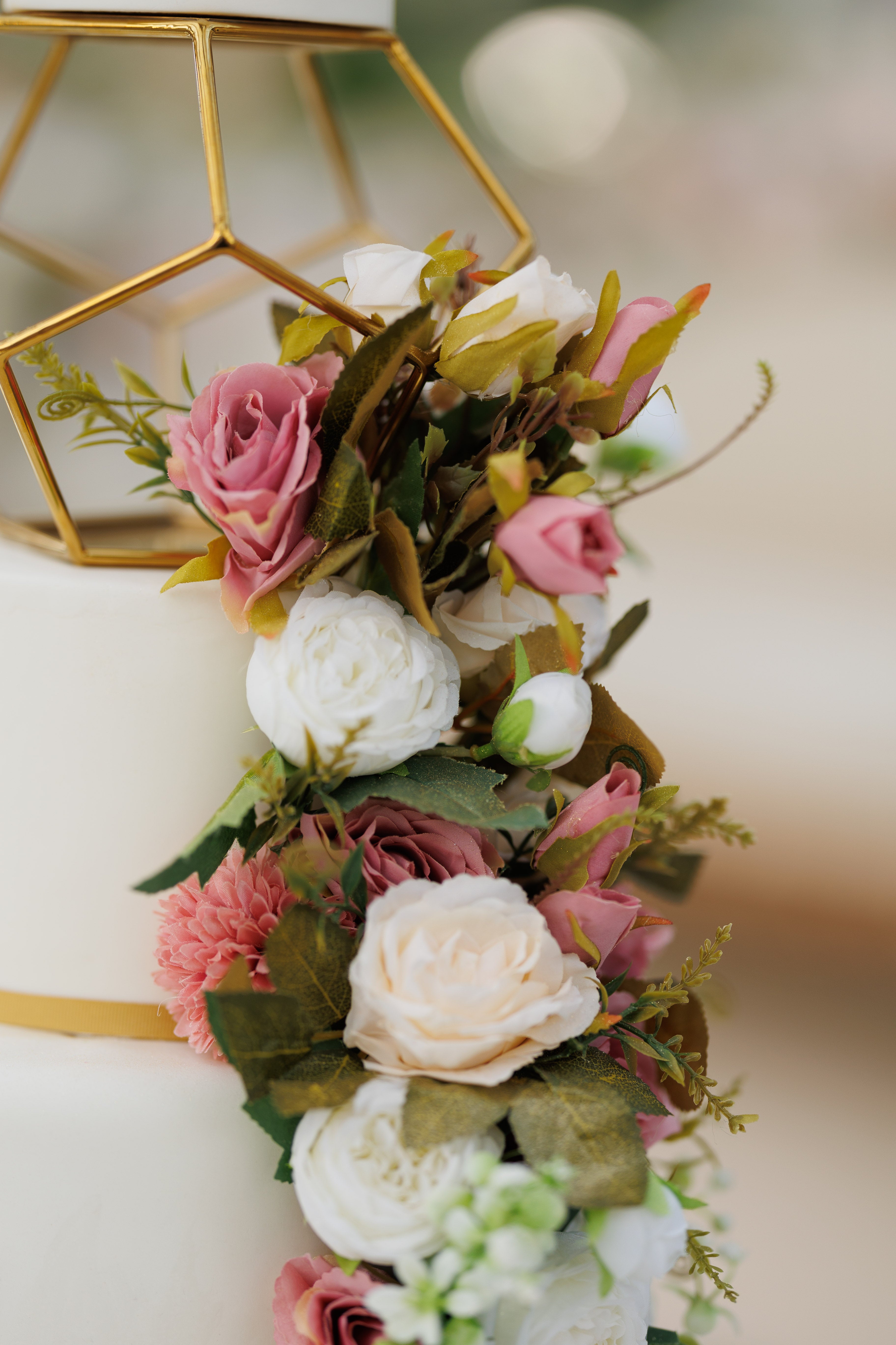 HEX WHITE FLOATING TIER FLORAL CAKE