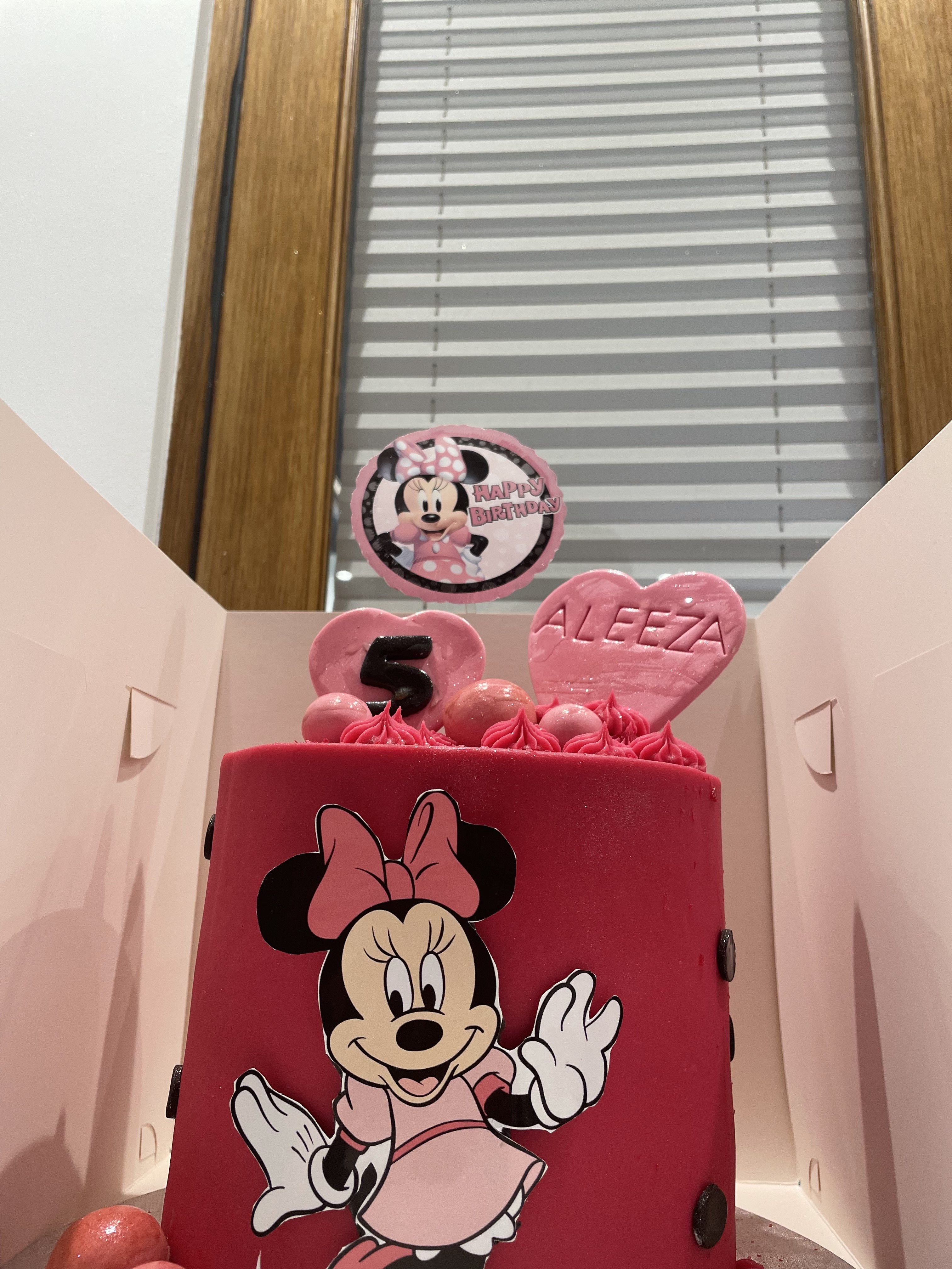 MINI MOUSE ROUGE CAKE