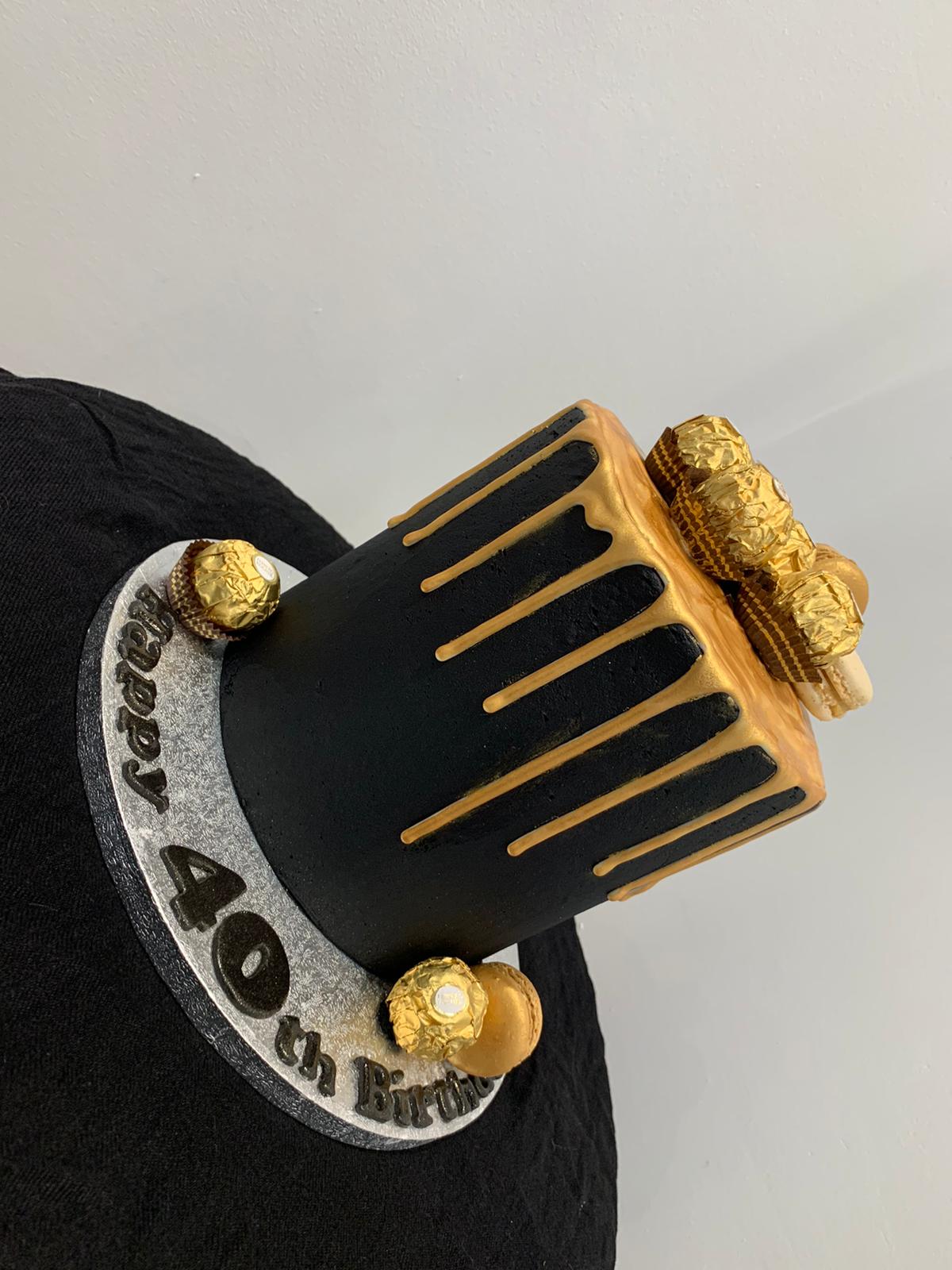 LIQUID GOLD - DRIP CAKE