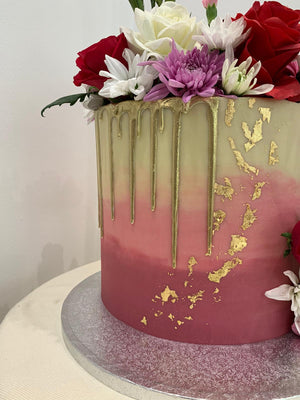 PASTEL GOLD DRIP - FLOWER CAKE