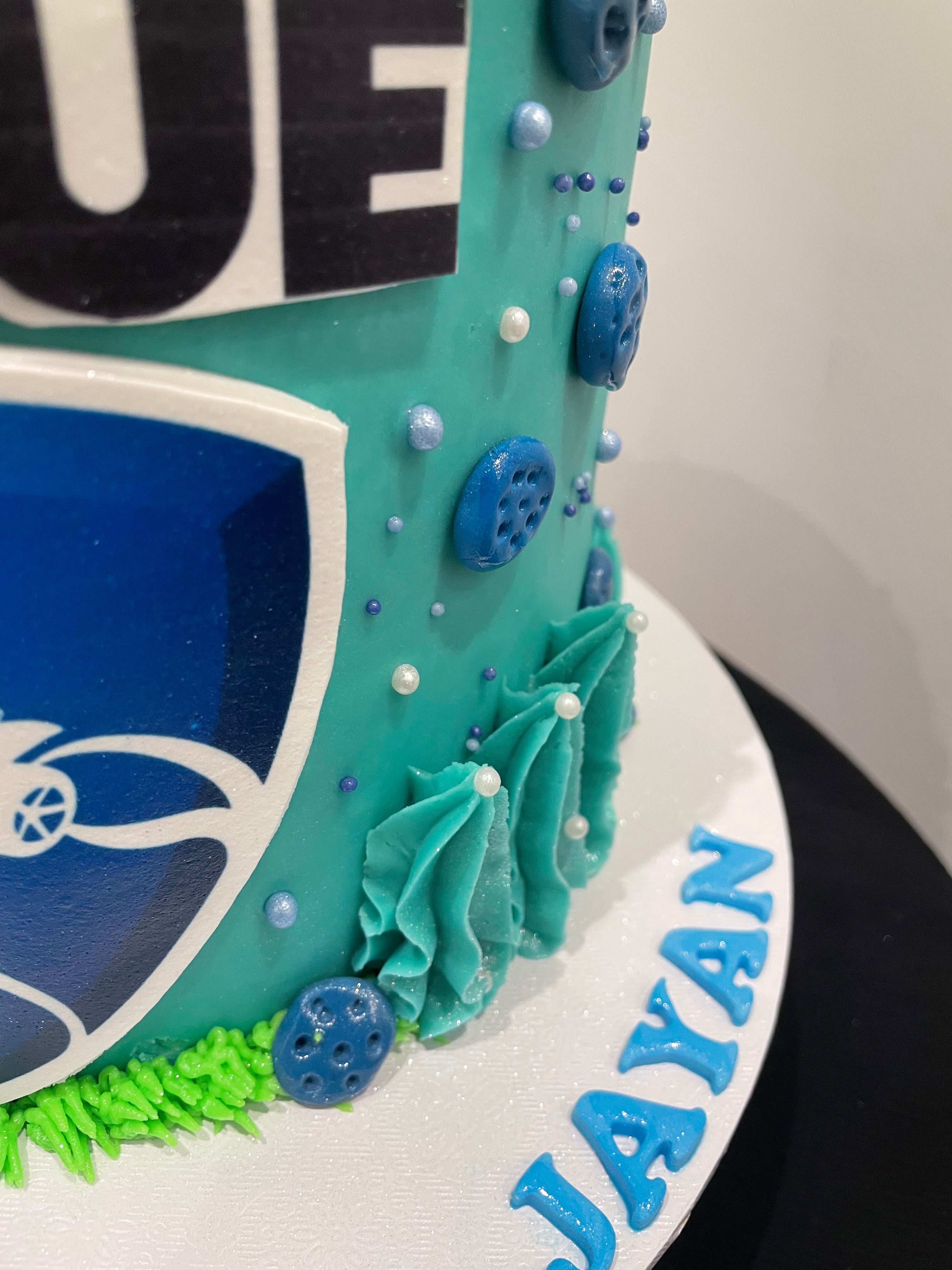 ROCKET LEAGUE THEME CAKE