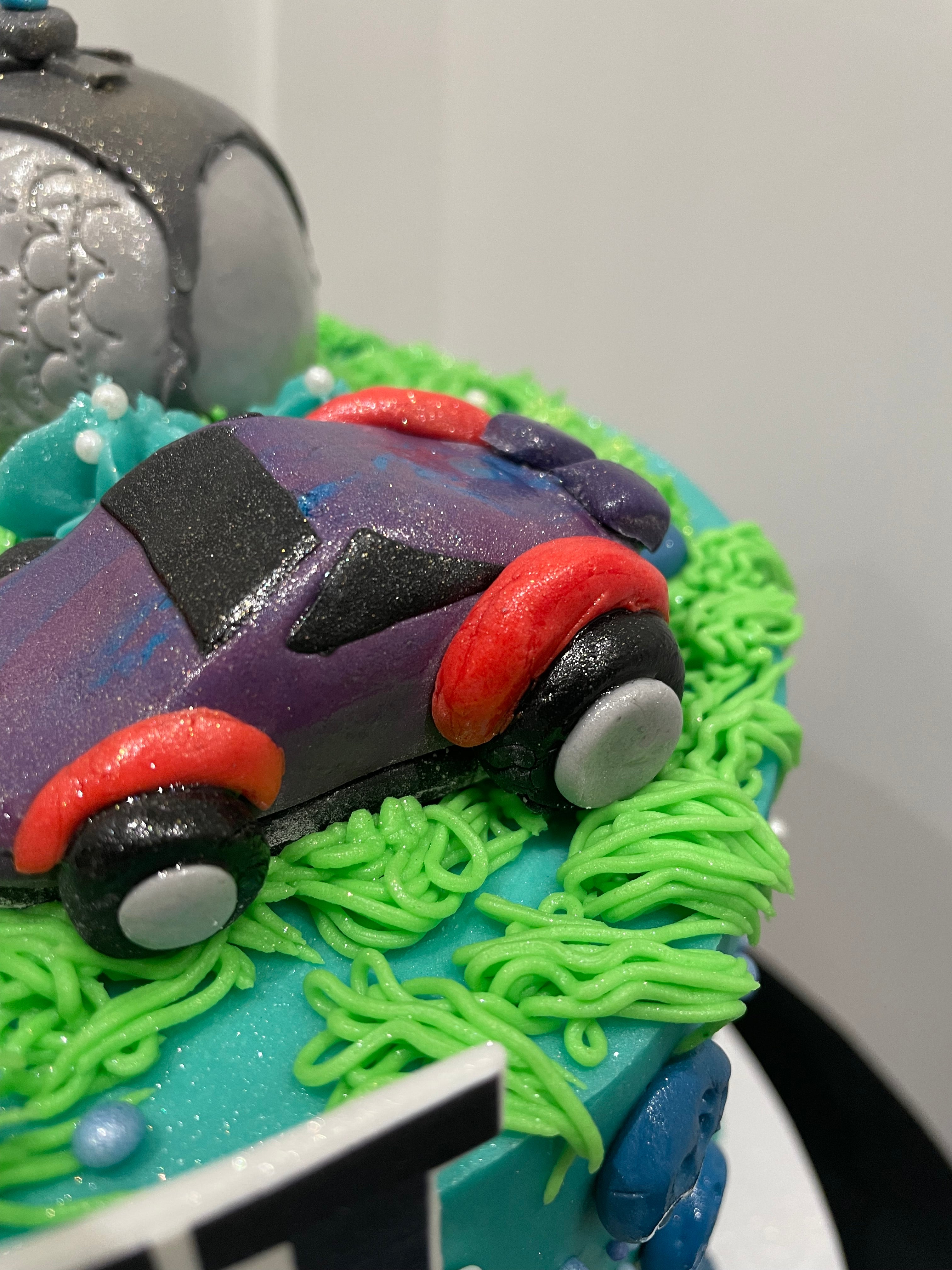 ROCKET LEAGUE THEME CAKE