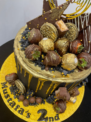 CHOCOLATE SHARD GOLD DRIP BLACK CAKE