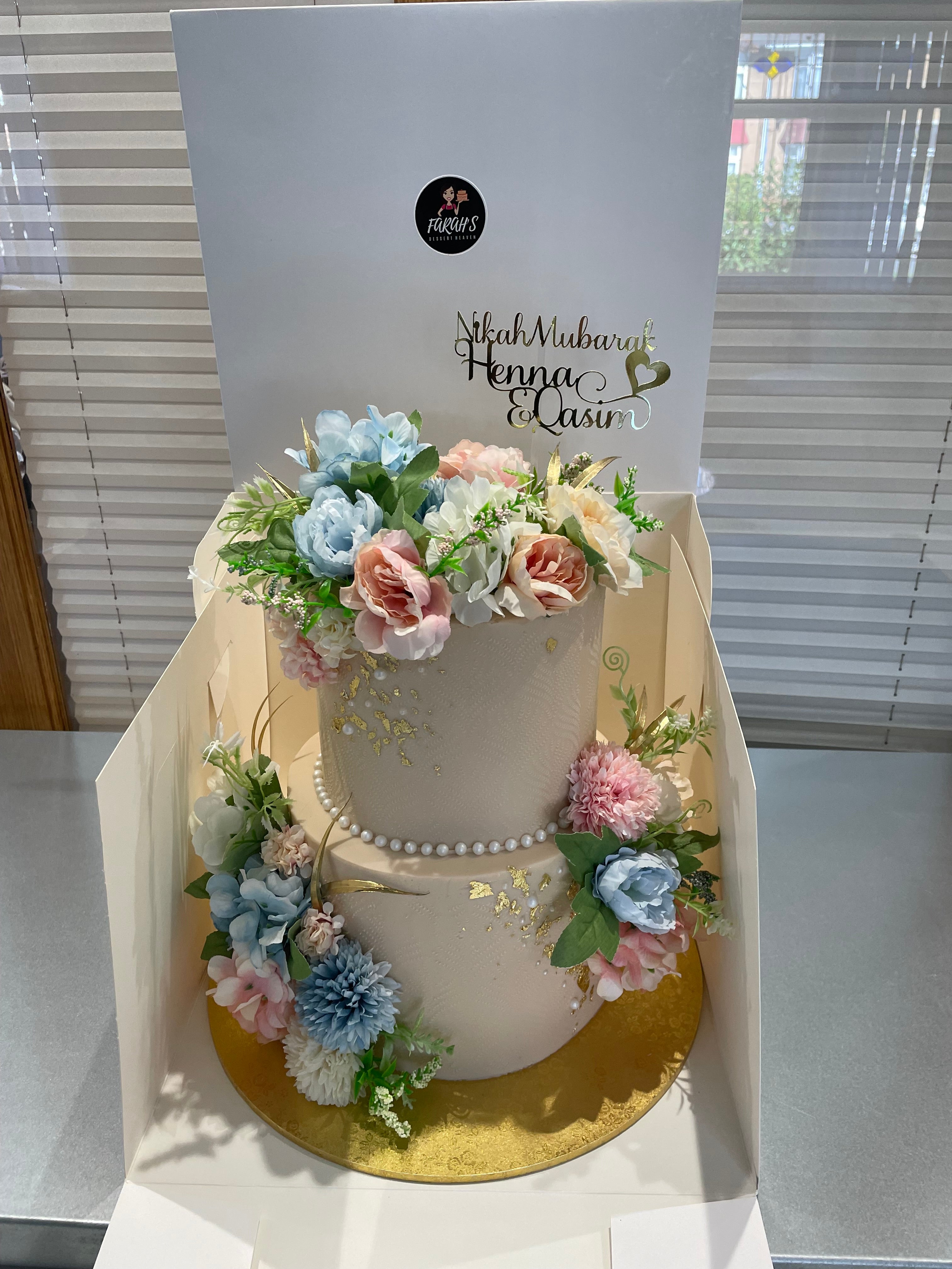 FLORAL PEARL OCCASION CAKE