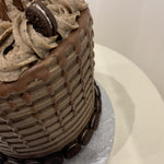 CHOCO SAIL OREO DRIP CAKE