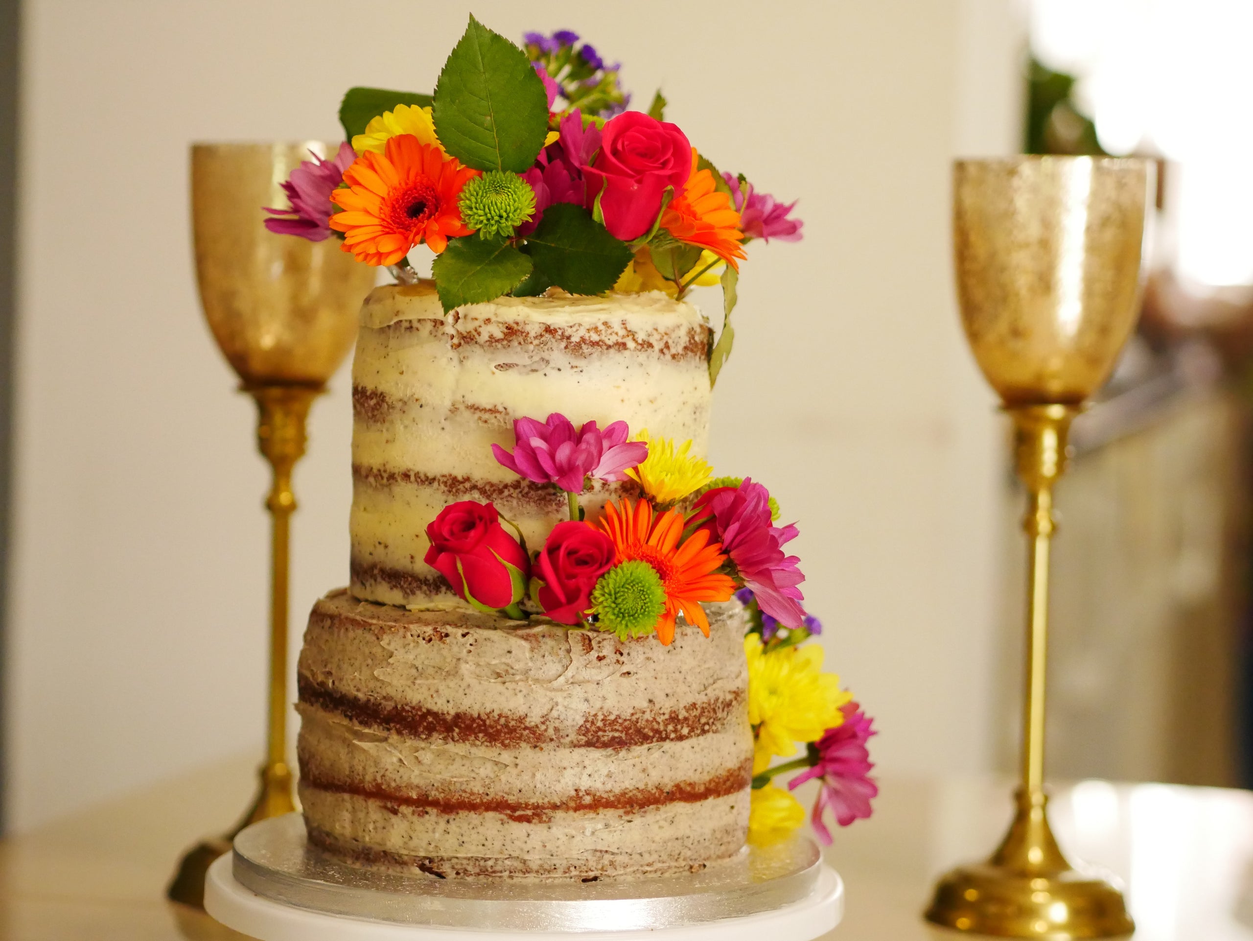 PinkChanelLuis Fresh Cream Cake  Farah's Dessert Heaven – FARAH'S DESSERT  HEAVEN